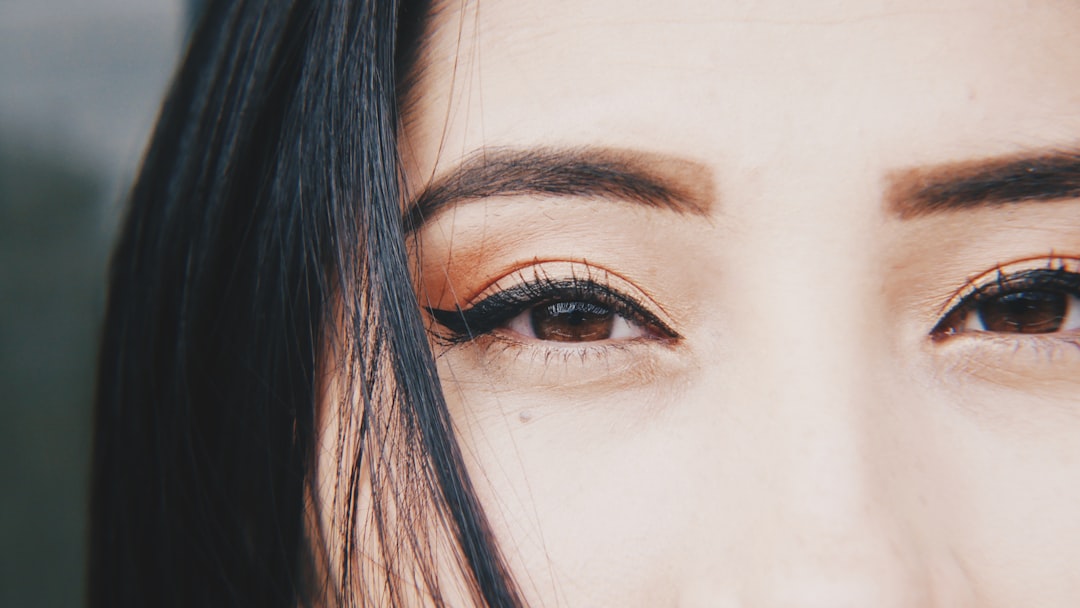 Essential Tips for Applying Eye Makeup Like a Pro